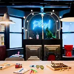 Moxy The Hague