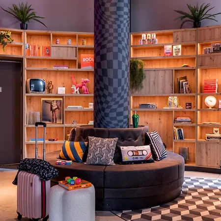 Moxy 4* Den Haag